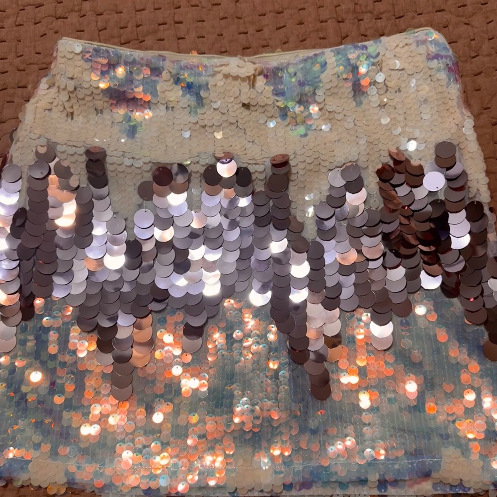 Adelyn Rae Sequin Mini Skirt in Cream and Silver